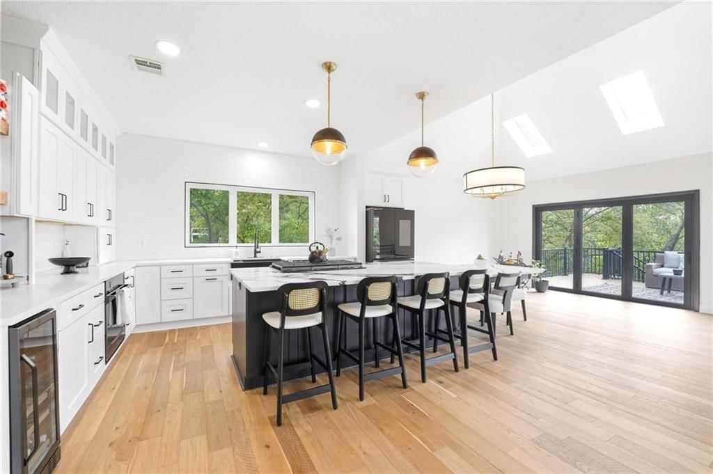 Photo 14 of 59 - 21101 W 90th Street