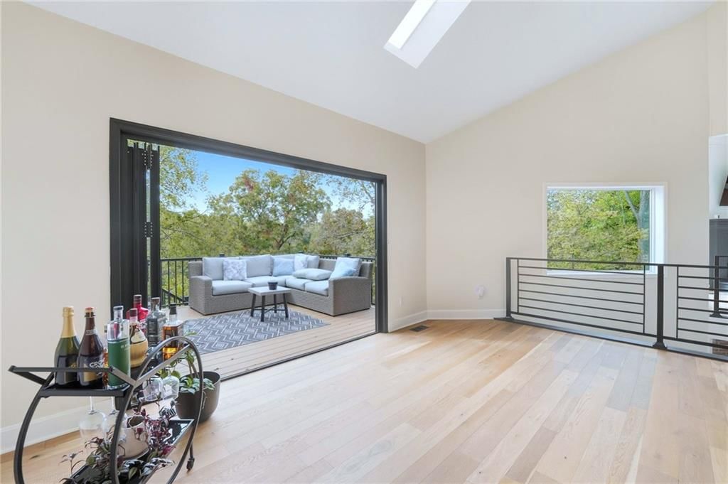 Photo 20 of 59 - 21101 W 90th Street