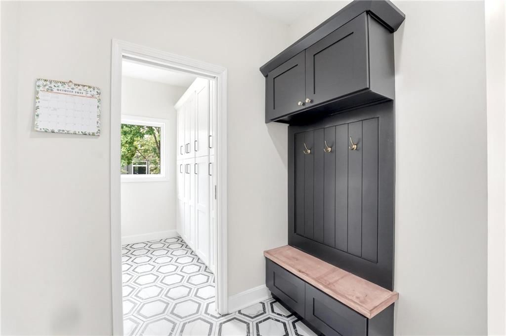 Photo 25 of 59 - 21101 W 90th Street