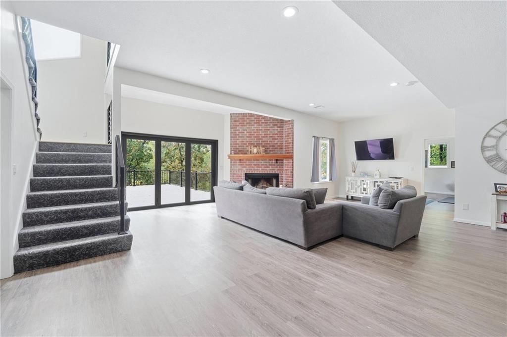 Photo 32 of 59 - 21101 W 90th Street