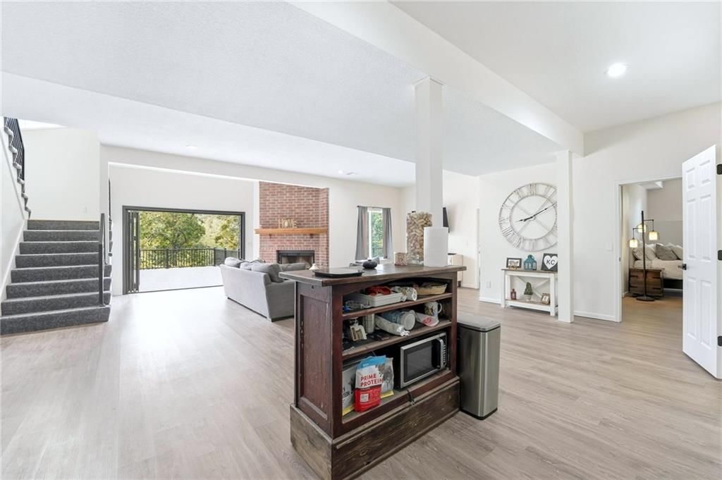 Photo 33 of 59 - 21101 W 90th Street