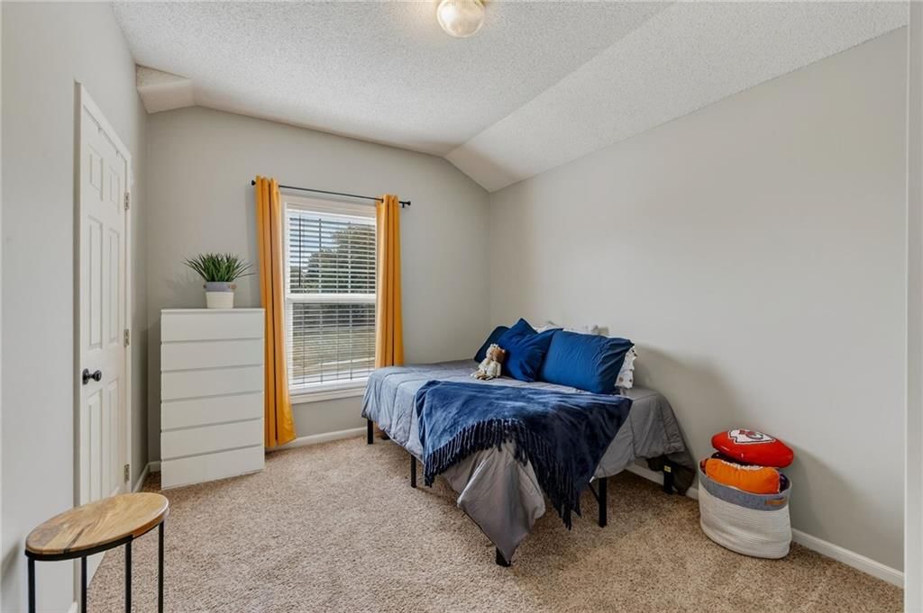 Photo 18 of 32 - 1730 NE Chowning Drive
