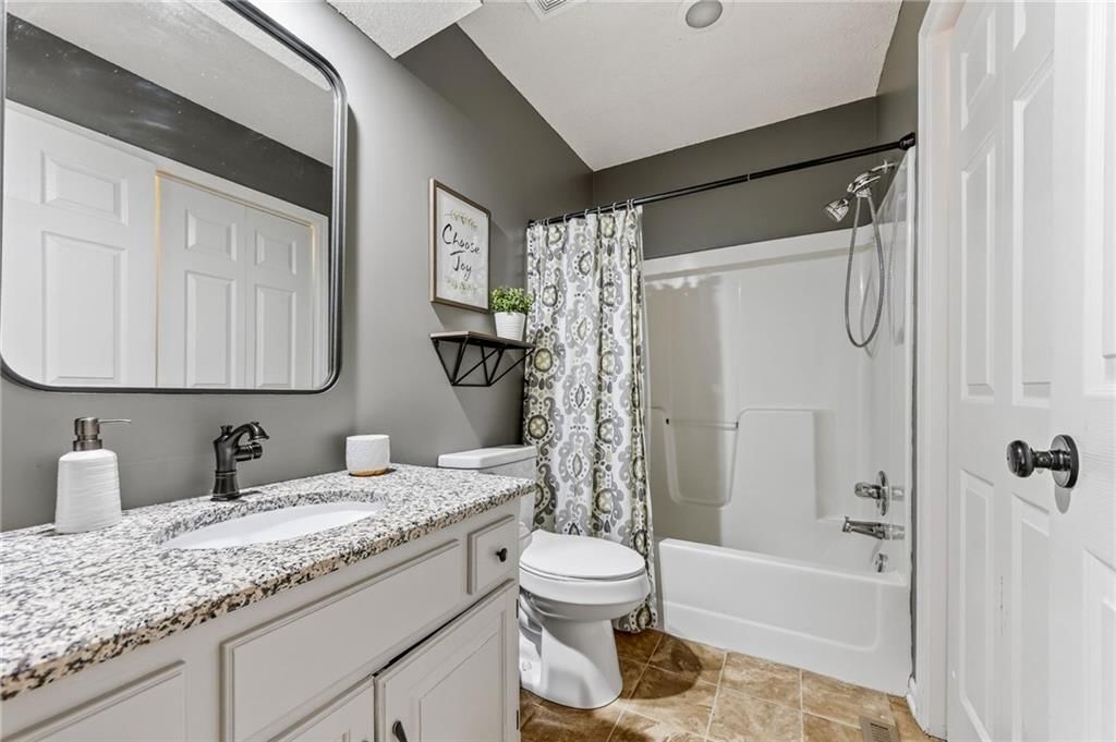 Photo 22 of 32 - 1730 NE Chowning Drive