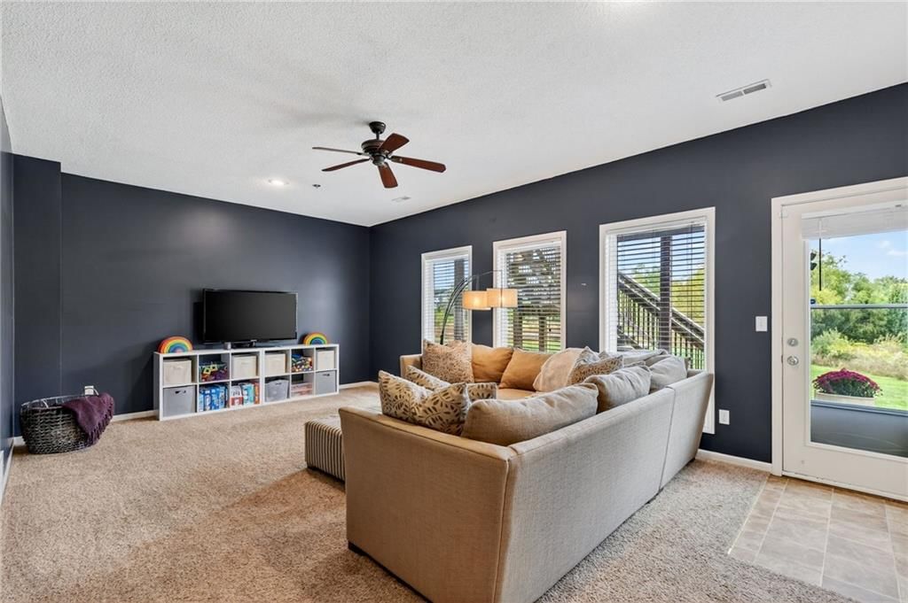 Photo 24 of 32 - 1730 NE Chowning Drive