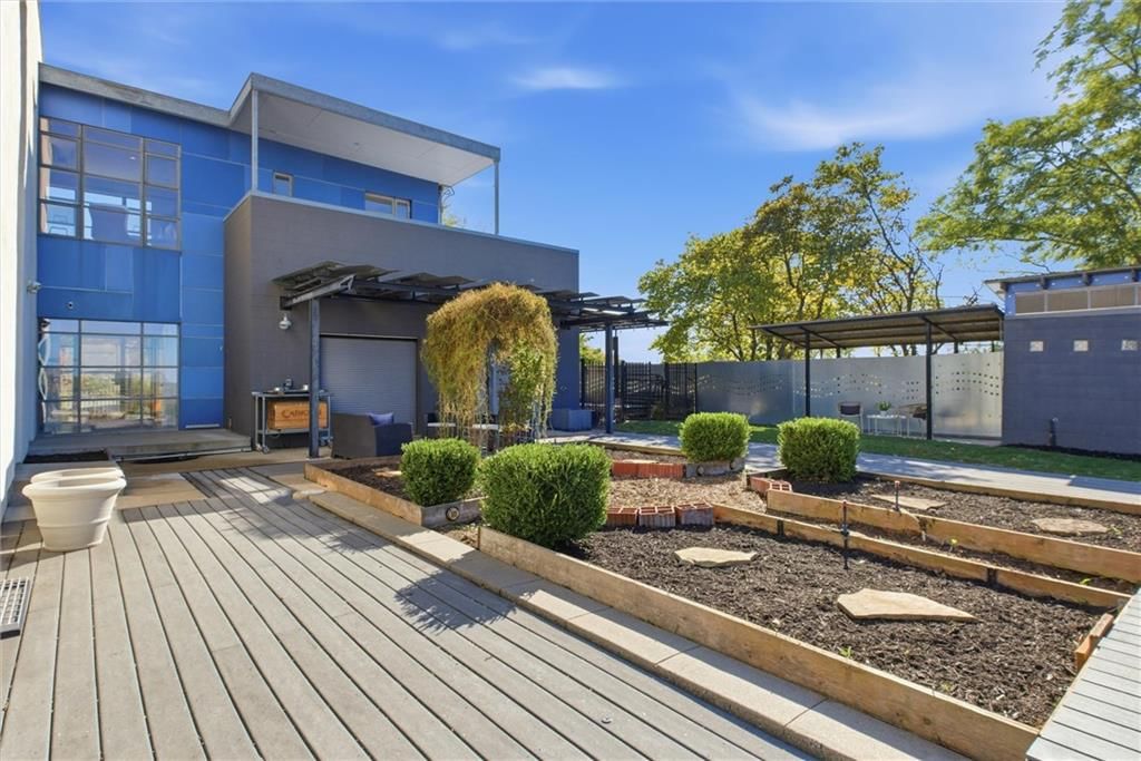 1520 Jarboe Street — photo 43