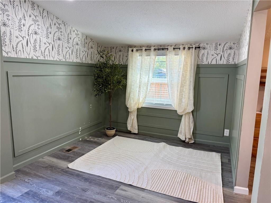 921 Brown Avenue — photo 9
