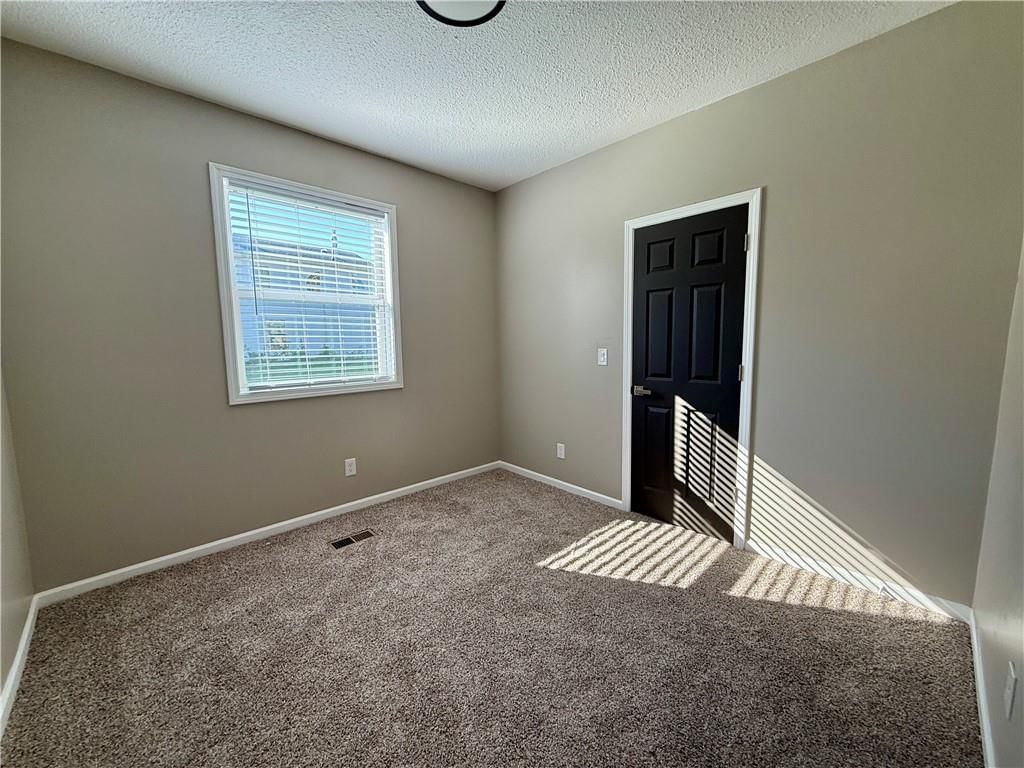 921 Brown Avenue — photo 13