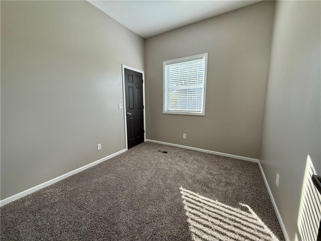 921 Brown Avenue — photo 14