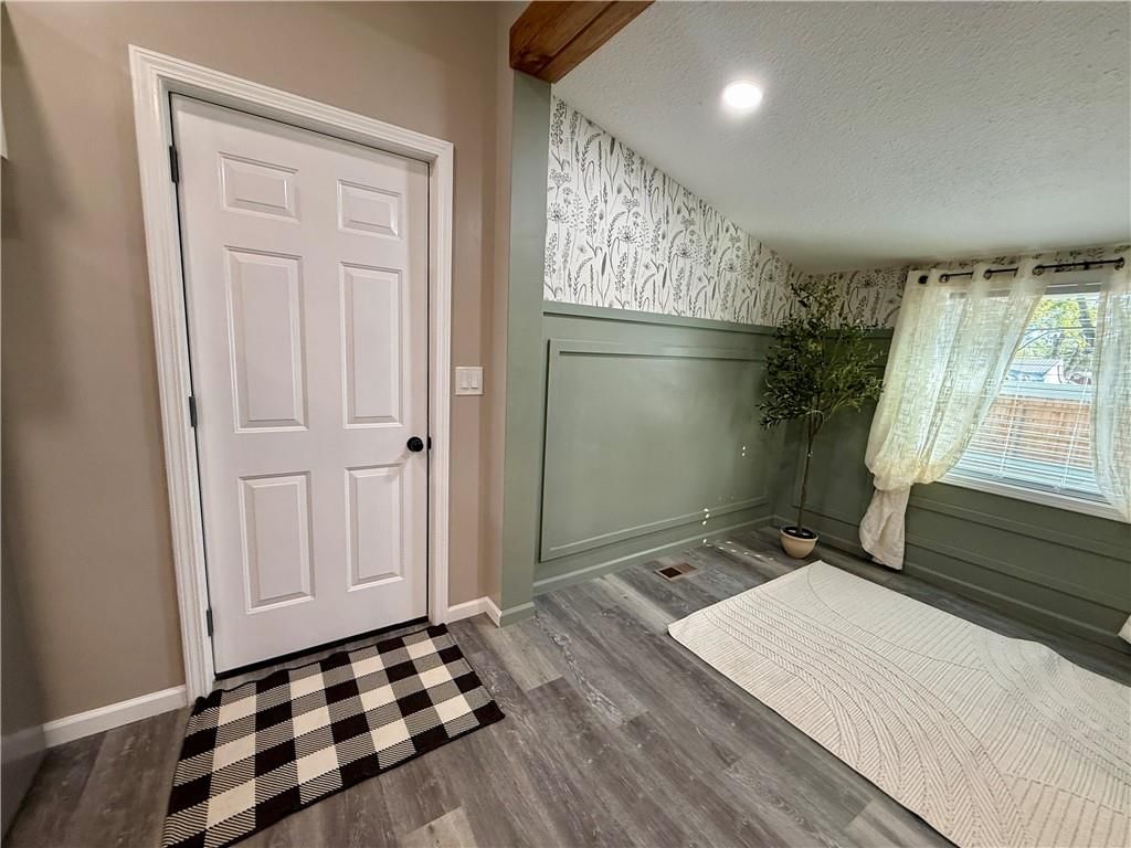 921 Brown Avenue — photo 18