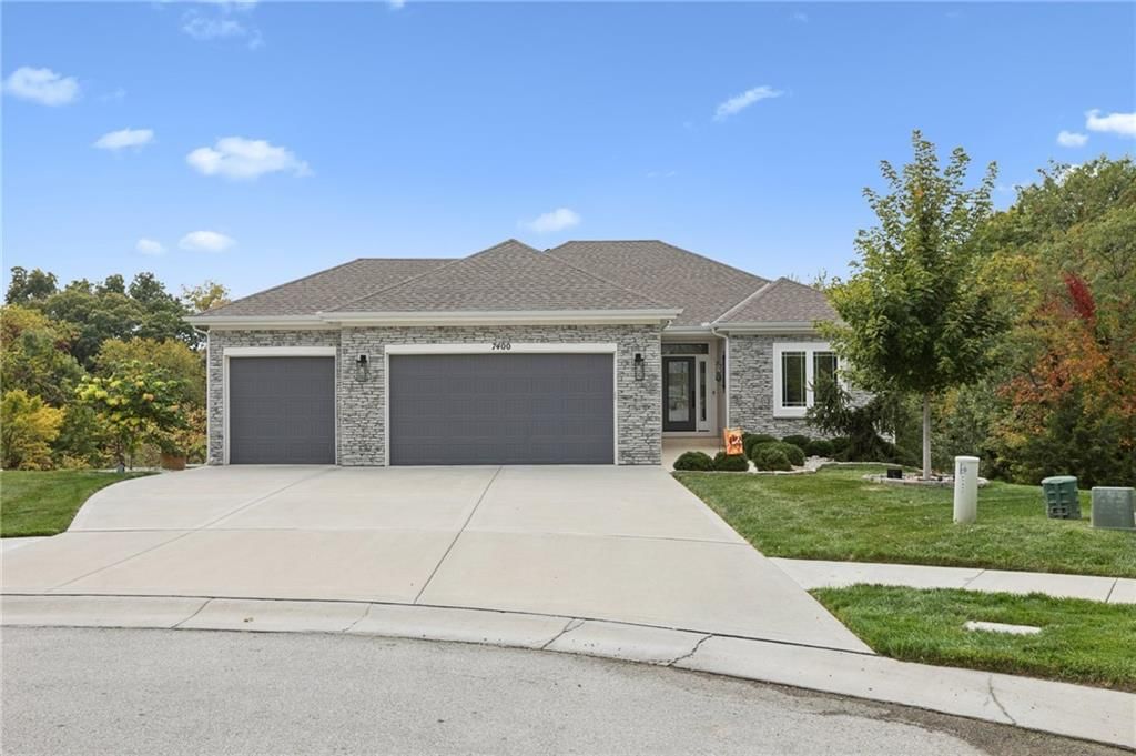 7400 NW Chambers Court, Parkville, MO