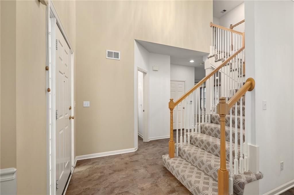 8031 W 122nd Terrace — photo 5