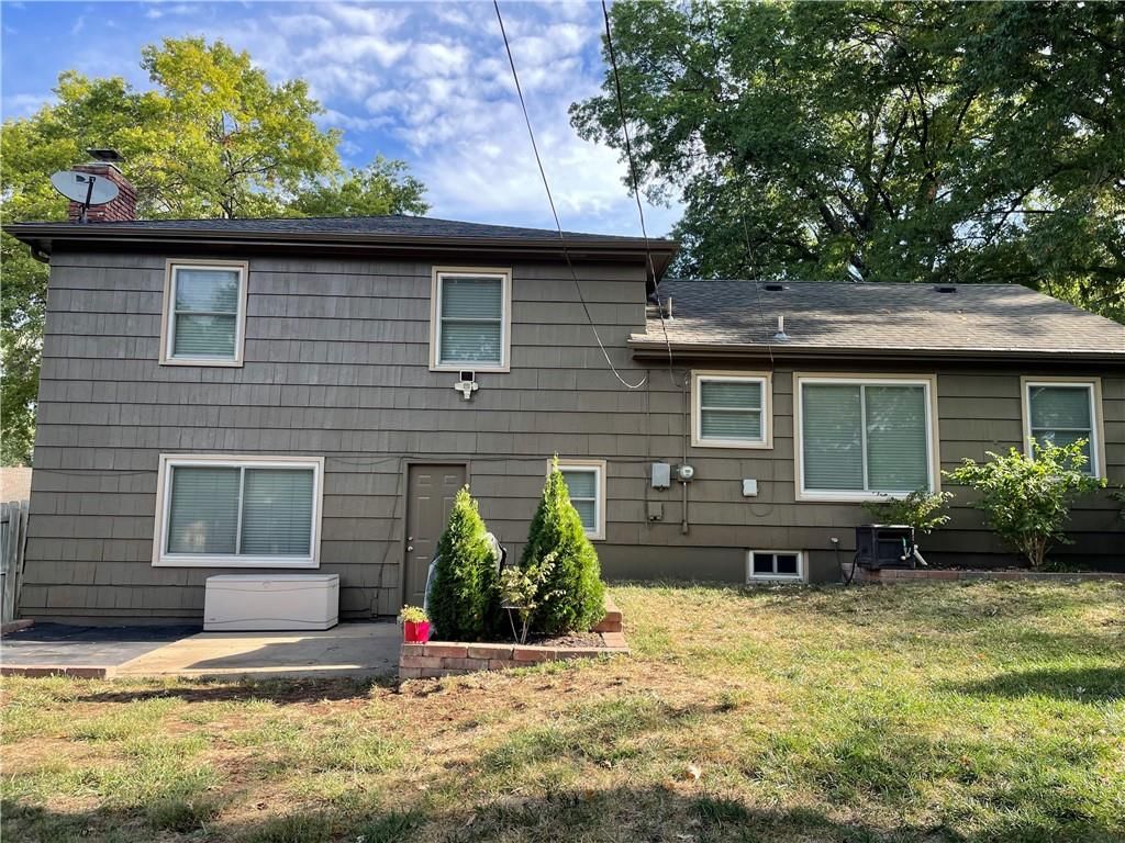 10530 Askew Avenue — photo 2
