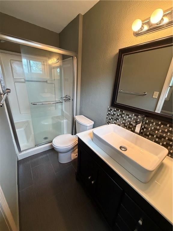 10530 Askew Avenue — photo 23