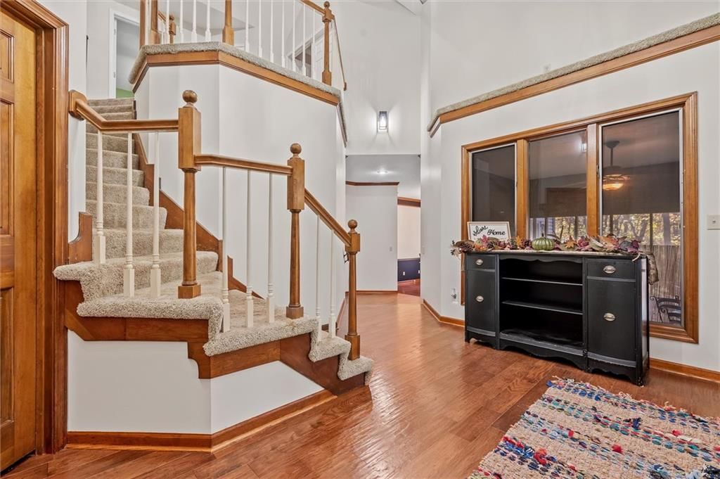 15617 Oakmont Drive — photo 3