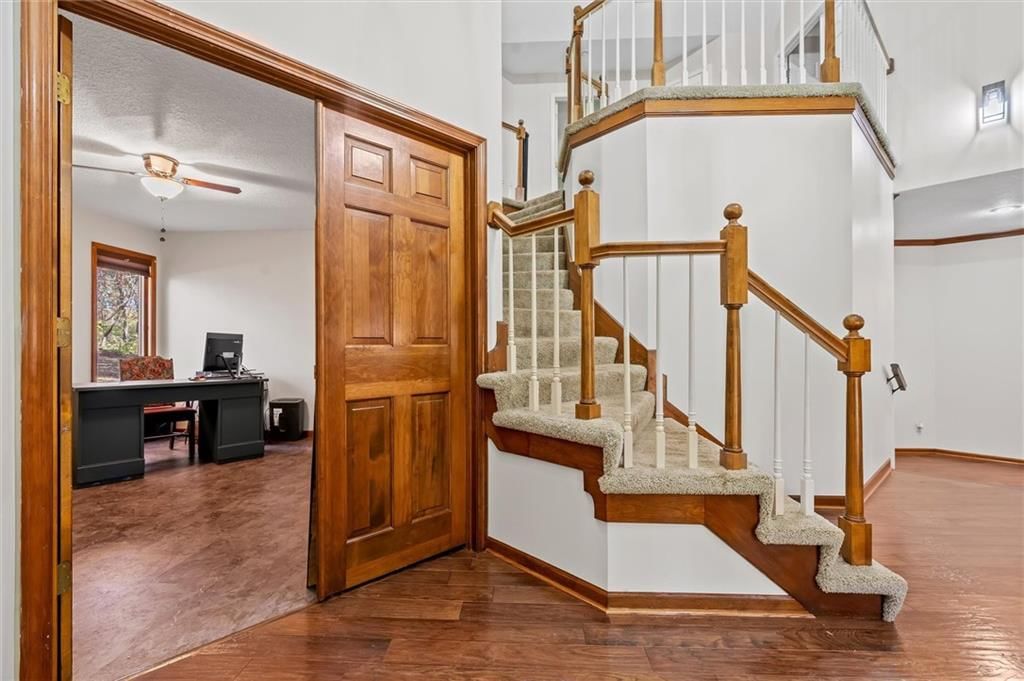15617 Oakmont Drive — photo 16