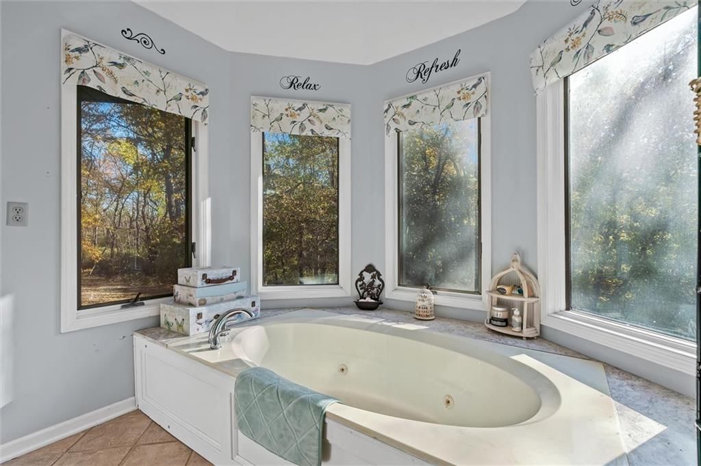 15617 Oakmont Drive — photo 22