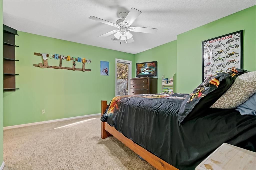 15617 Oakmont Drive — photo 24