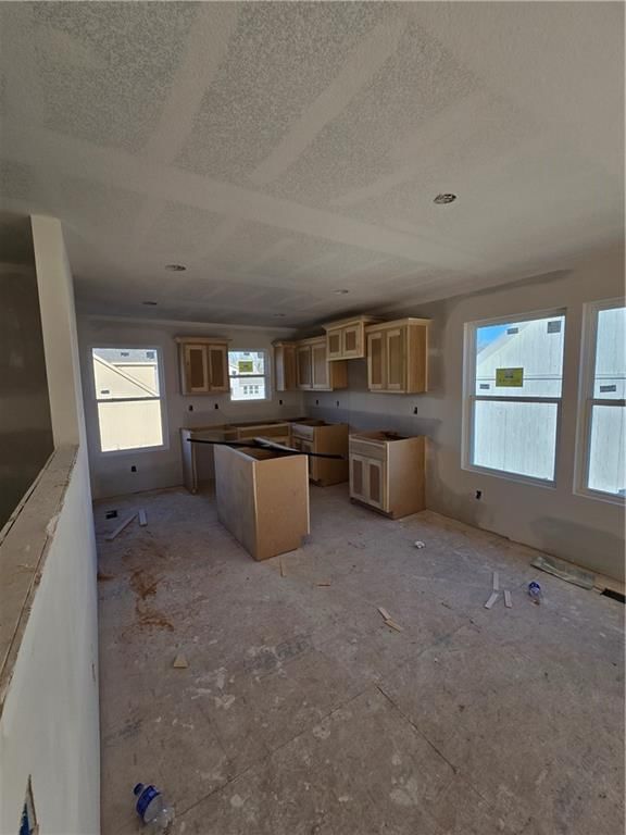 512 W Lawrence Street — photo 10