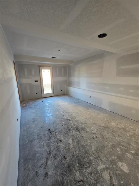 512 W Lawrence Street — photo 12