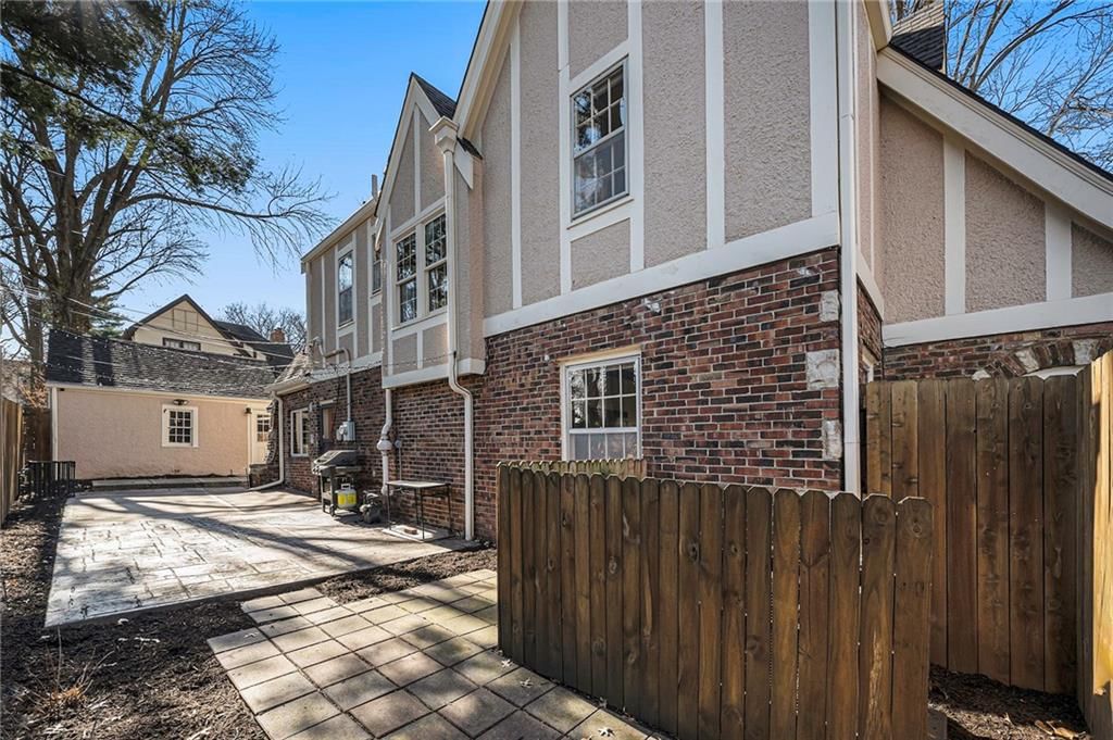 6701 Brookside Road — photo 32