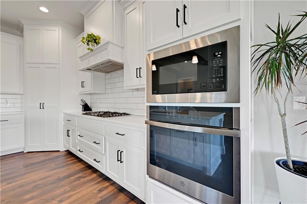 25074 W 142nd Street — photo 13