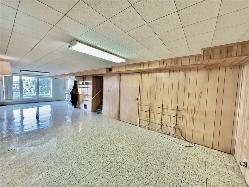 1228 W Crestview Drive — photo 16