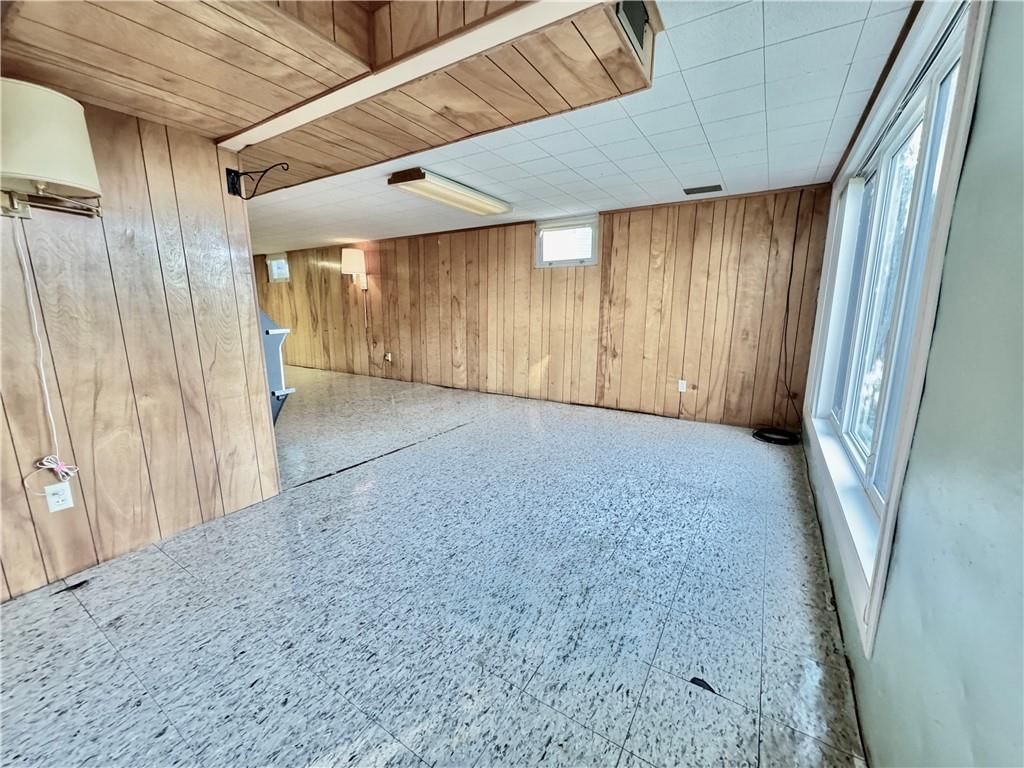 1228 W Crestview Drive — photo 18