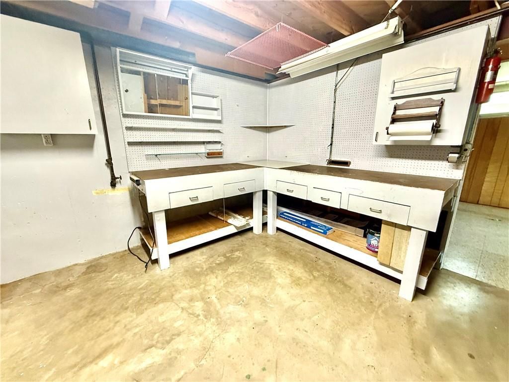 1228 W Crestview Drive — photo 20