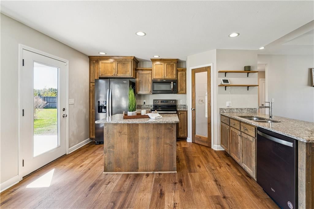 383 SE 981 N/A — photo 13