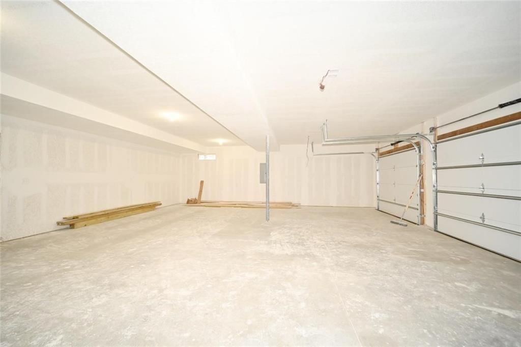 105 Johnson Circle — photo 4