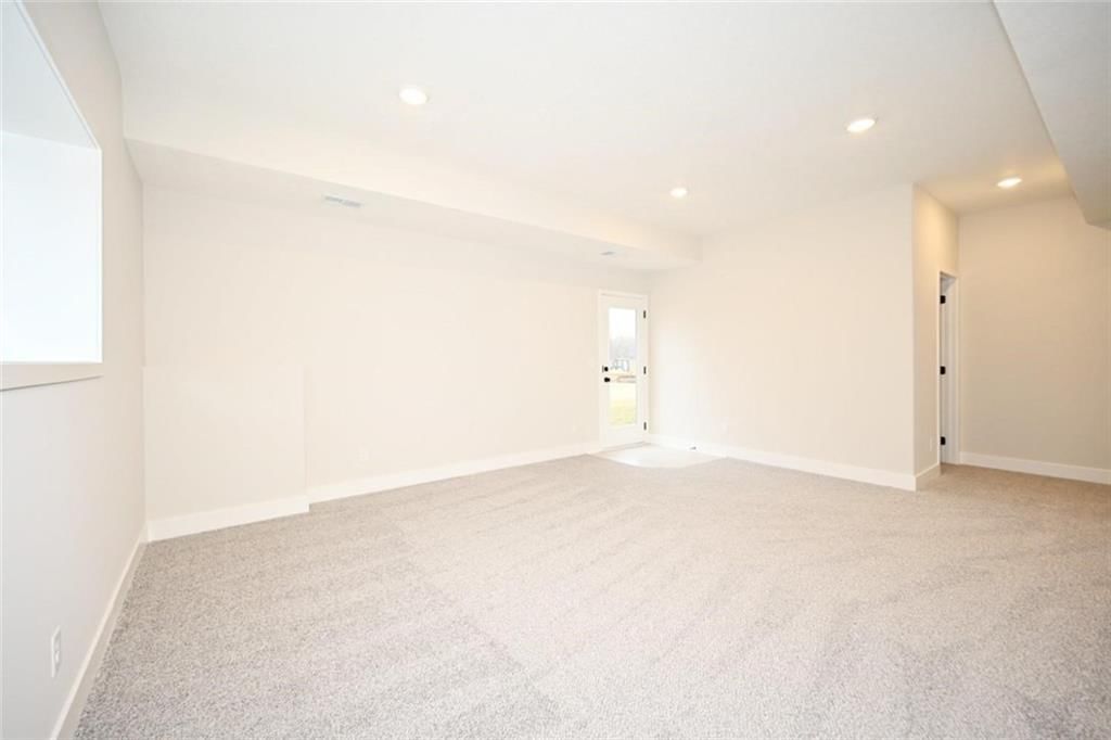 105 Johnson Circle — photo 29
