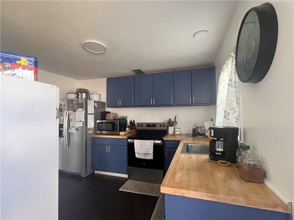 611 S Summit Road — photo 7