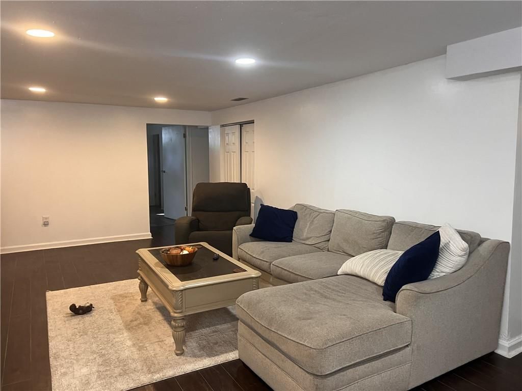 611 S Summit Road — photo 14