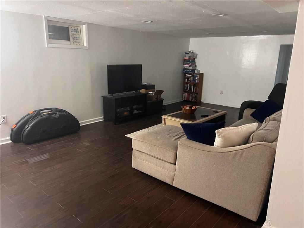 611 S Summit Road — photo 17