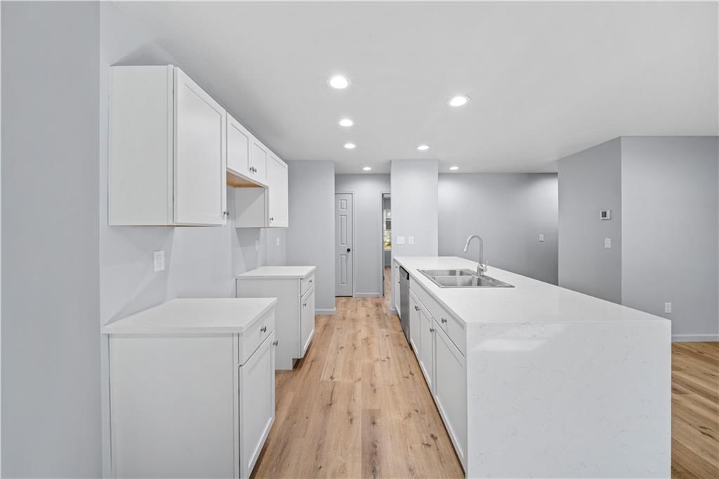 520 W Hunter Street — photo 7