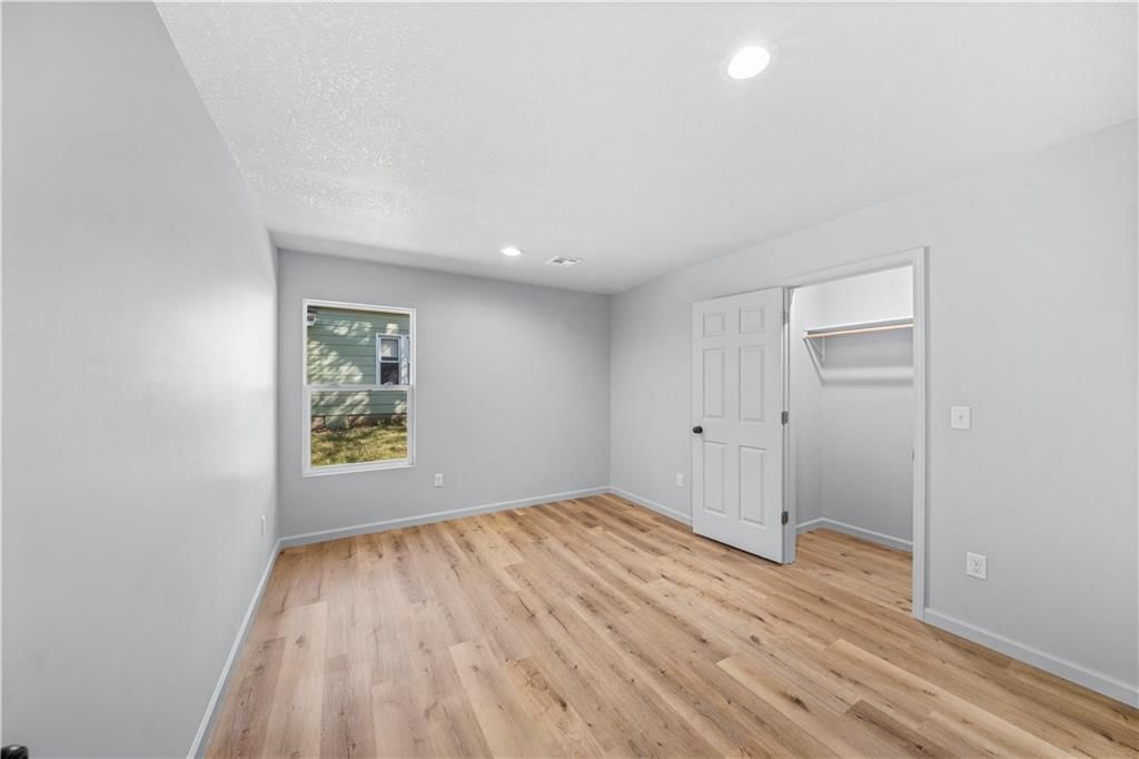 520 W Hunter Street — photo 18