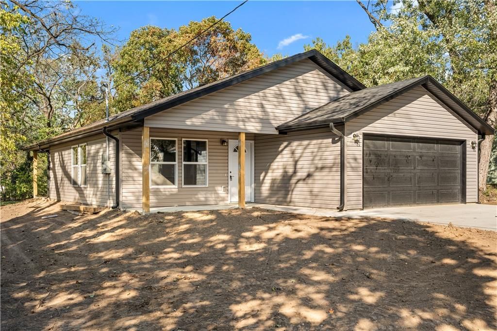 520 W Hunter Street — photo 27