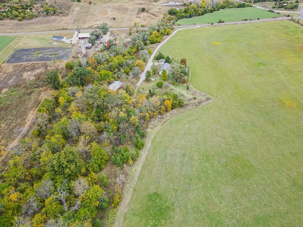 24785 Evans Road — photo 28