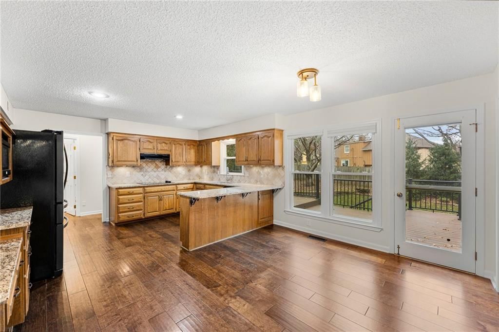 8108 W 98TH Terrace — photo 16