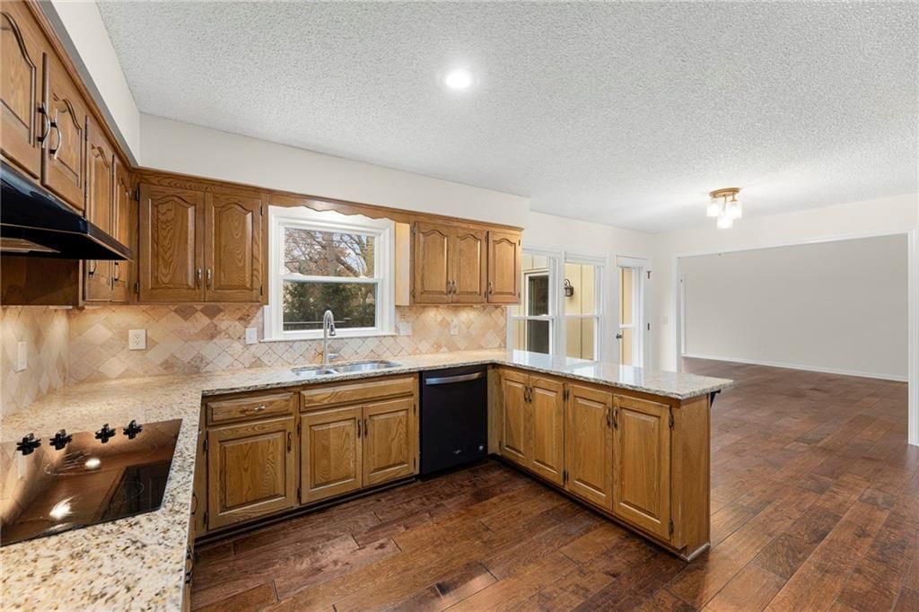8108 W 98TH Terrace — photo 19