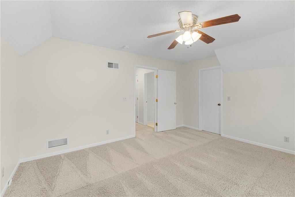 8108 W 98TH Terrace — photo 37