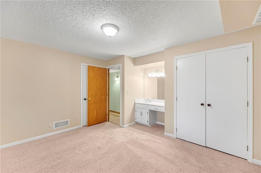 8108 W 98TH Terrace — photo 46