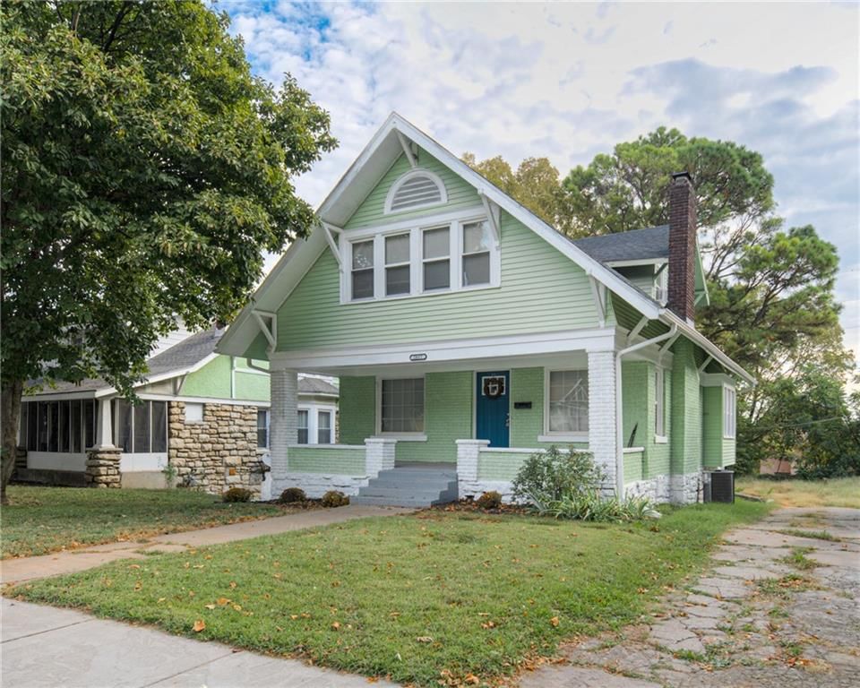2837 Parkwood Boulevard, Kansas City, KS