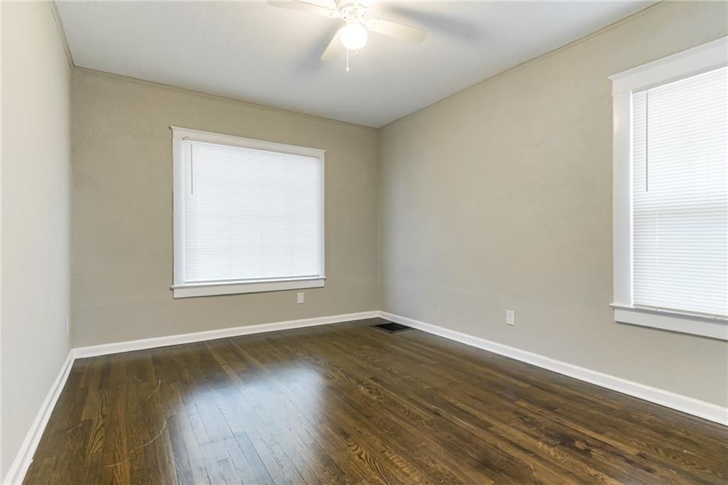 2837 Parkwood Boulevard — photo 13