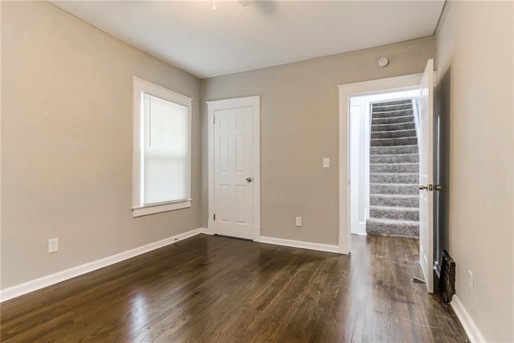 2837 Parkwood Boulevard — photo 15