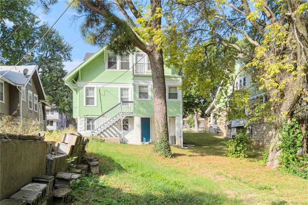 2837 Parkwood Boulevard — photo 32