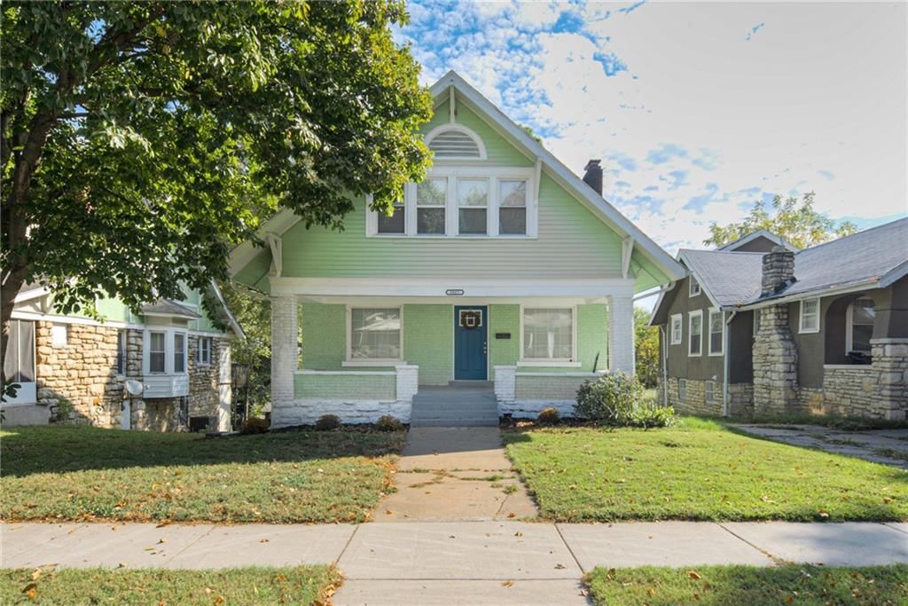 2837 Parkwood Boulevard — photo 34