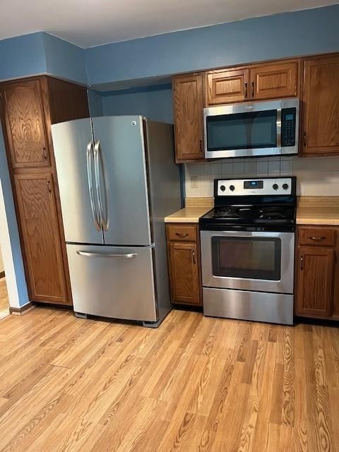 Photo 6 of 23 - 16111 W Indian Creek Parkway