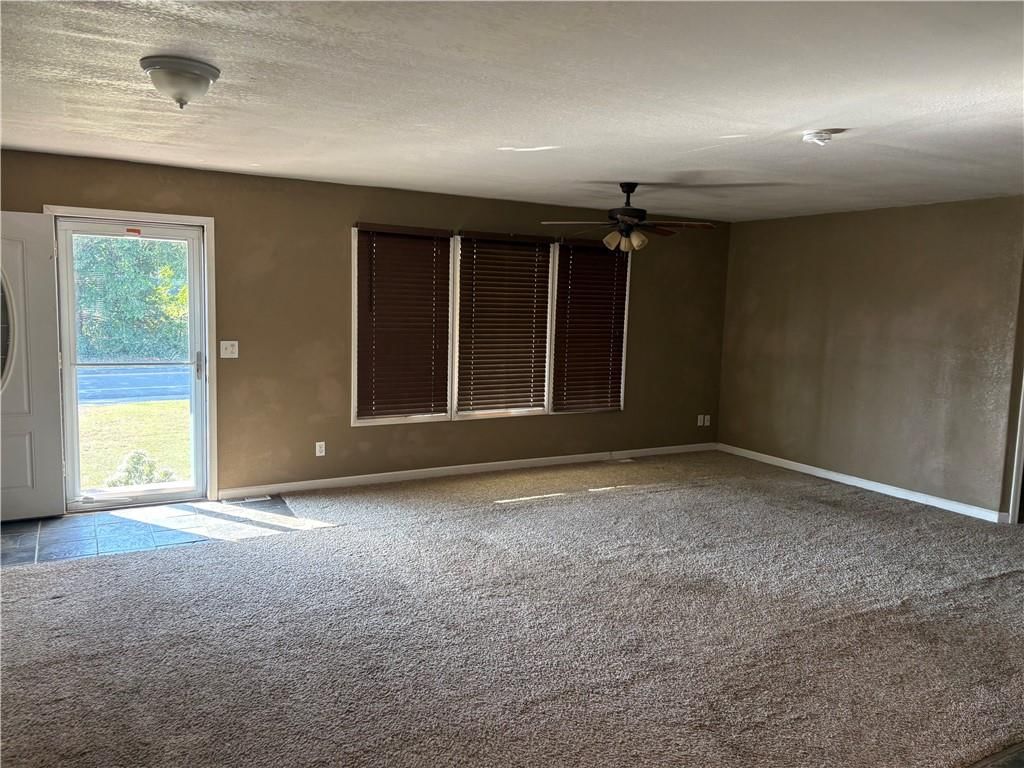 206 S Broadway Street — photo 2