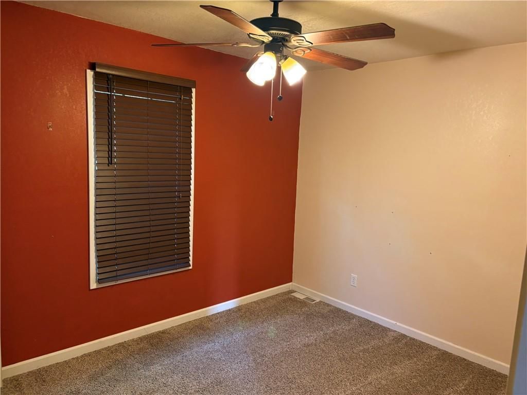 206 S Broadway Street — photo 7